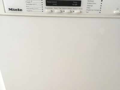 Lave vaisselle Miele G1344SC.