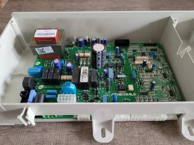 Boîtier électronique Frisquet chaudière à condensation